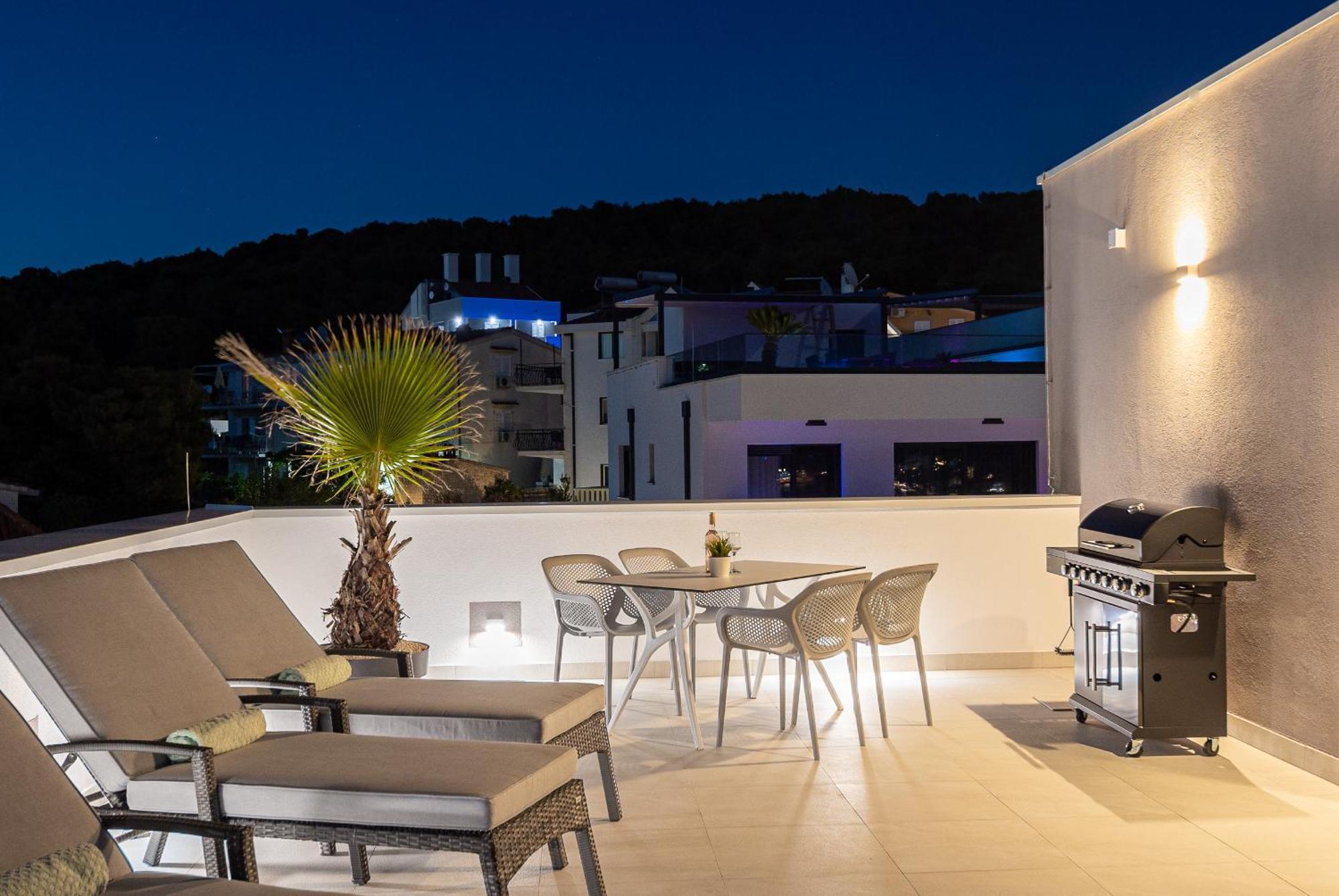Adriatic Garden Apartments Okrug Gornji Exterior photo