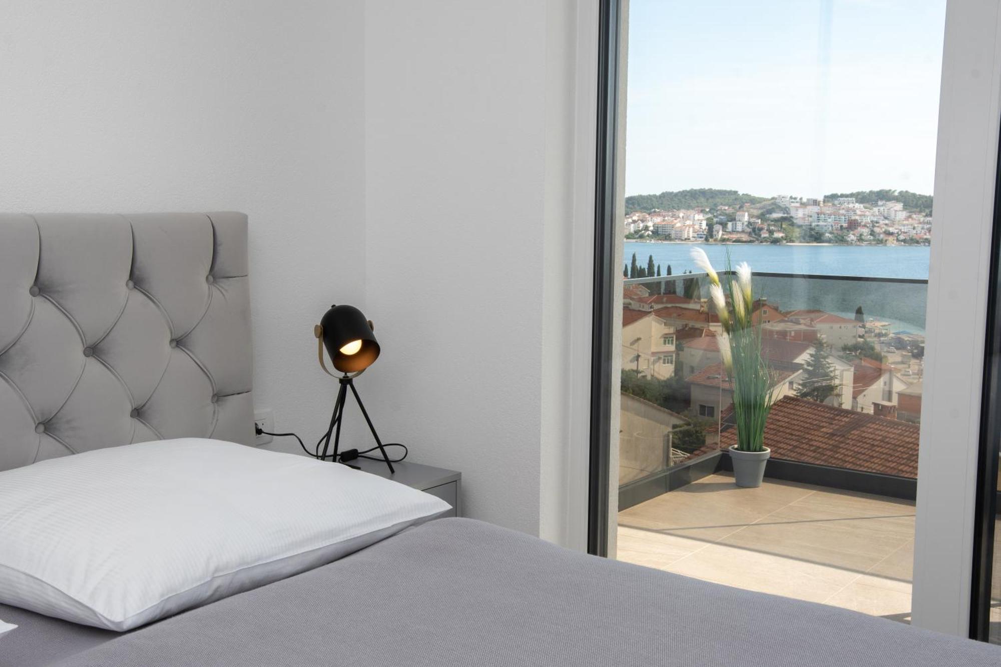 Adriatic Garden Apartments Okrug Gornji Exterior photo